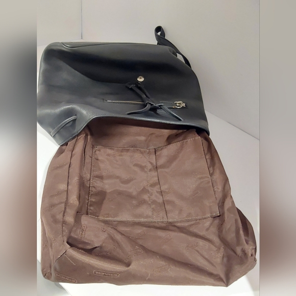 Vintage COACH Legacy Handcrafted Leather Black Backpack - Picture 8 of 12